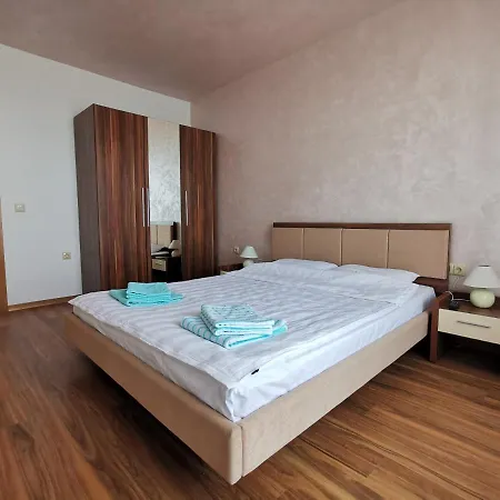 Seaview One Bedroom Flat *